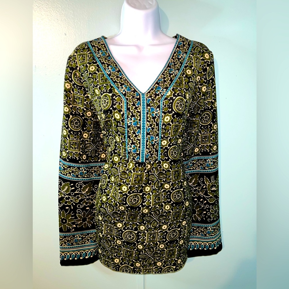 Katie’s Kloset‎ Blouse Size Large Green Bkack